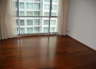 2-bedroom condo in high end residence of Thonglor