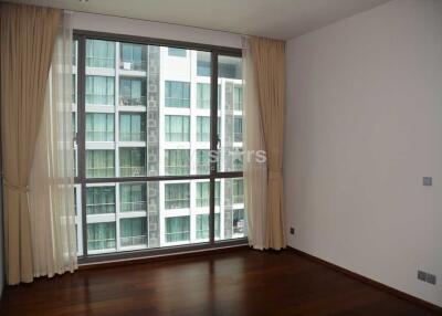 2-bedroom condo in high end residence of Thonglor