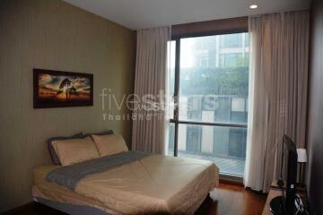 2-bedroom unit for sale in the heart of Thonglor