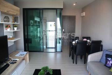 2-bedroom modern high floor unit close to Thonglor