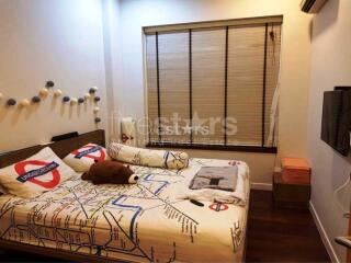 1-bedroom modern high floor unit in the Nana/Petchaburi area