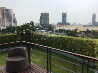 1-bedroom modern unit in the Asoke area