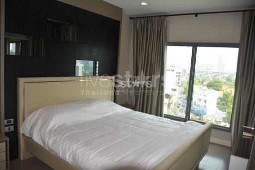 2-bedroom modern duplex right next BTS Thonglor