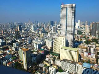 1-bedroom spacious unit with breathtaking city views in Sathorn