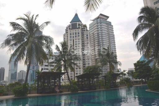 3-bedroom high floor spacious unit for sale in the heart of Sathorn