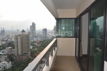 3-bedroom high floor spacious unit for sale in the heart of Sathorn