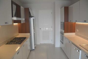 3-bedroom refurbished condo with long terrace in Phromphong