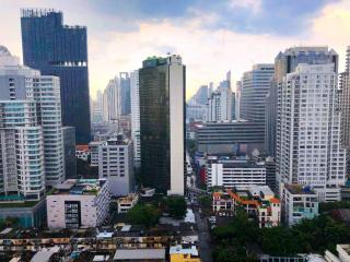 3-bedroom duplex penthouse for sale close to BTS Asok