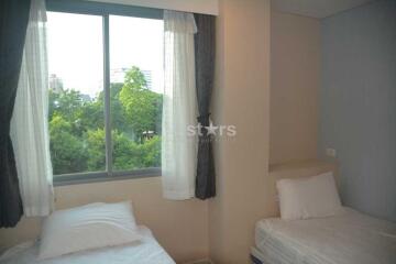 Two-bedroom corner unit in Nanglinchee area