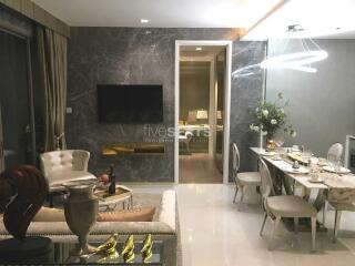 2-bedroom modern condo between Nana & Ploenchit BTS stations