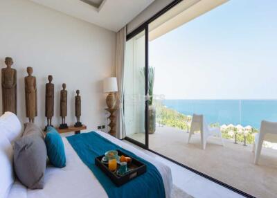 Stunning contemporary designed villa with a great panoramic sea view
