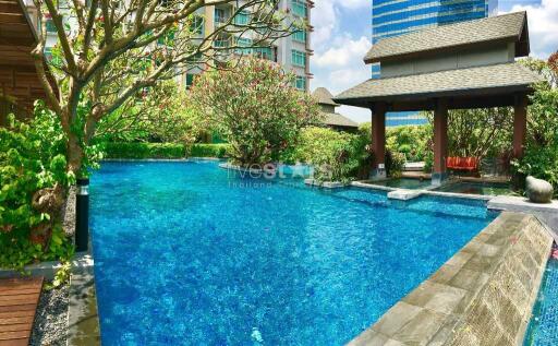 1-bedroom high floor unit in Nana/Petchaburi