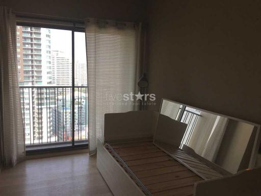 2-bedroom condo for sale 300m from BTS Phromphong