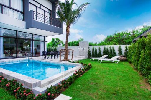 3-bedrooms pool villa for sale close to Nai Harn beach