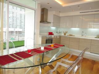 Spacious 2-bedroom unit with a large balcony in Ari area