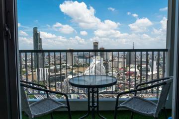 2 bedroom condo for sale in Chao Phraya Riverside