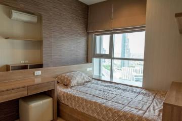 2 bedroom condo for sale in Chao Phraya Riverside