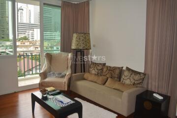 2-bedroom corner unit in modern residence in the Asoke area