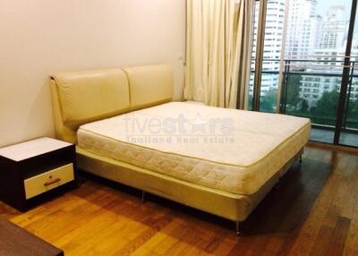 2 bedroom condo for sale close to the BTS Phromphong station