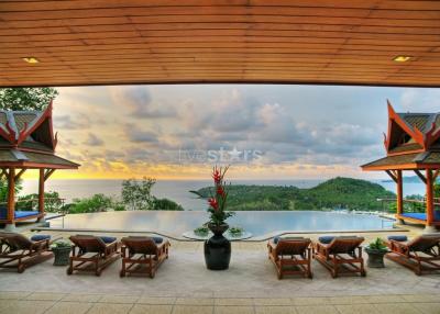 Luxury villa with stunning sea views close to Surin