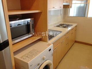 2-bedroom spacious condo in low rise residence in Phromphong