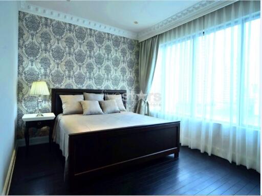 2 bedrooms luxury duplex for sale close to BTS Prompong