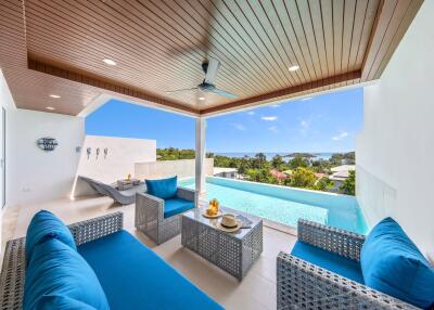 Semi-detached houses with pool and sea view in Choeng Mon