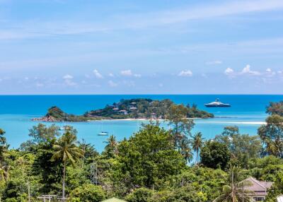 Semi-detached houses with pool and sea view in Choeng Mon