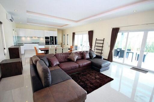 Hua Hin— Cha Am Villas comprises of 3 bedrooms and private pool