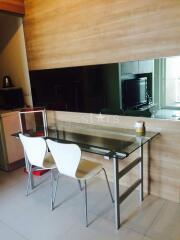 1-bedroom tastefully designed unit with city views