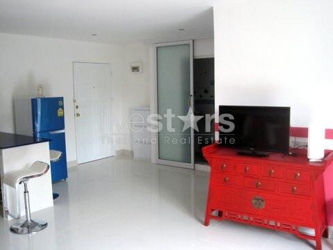 1 bedroom condo for sale on Soi Yen Akat - Sathorn