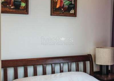 2-bedroom condo for sale within easy reach of BTS Phromphong