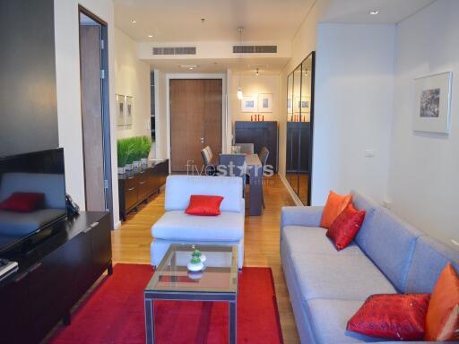 2-bedroom high floor condo close to Asok intersection