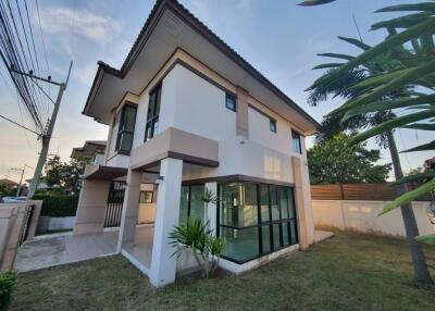 165 ตรม., 3 ห้องนอน, 3 ห้องน้ำ บ้าน ราคา ฿ 5,480,000