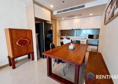 Condo in Wongamat Next to the Beach for Sale!