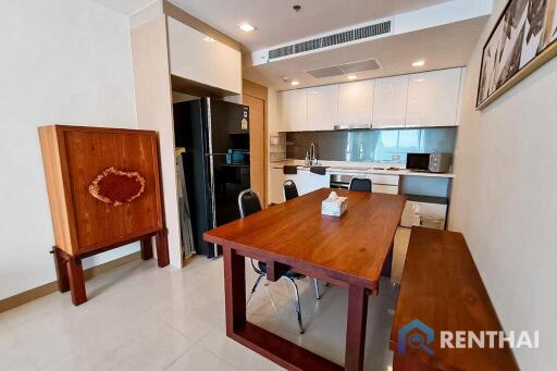 Condo in Wongamat Next to the Beach for Sale!