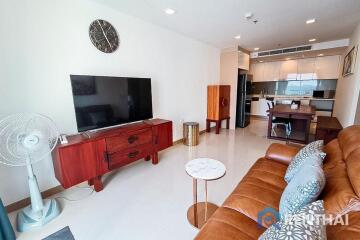 Condo in Wongamat Next to the Beach for Sale!