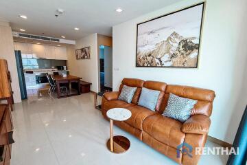 Condo in Wongamat Next to the Beach for Sale!