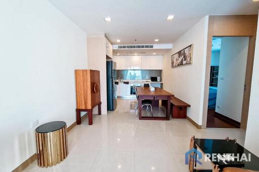 Condo in Wongamat Next to the Beach for Sale!