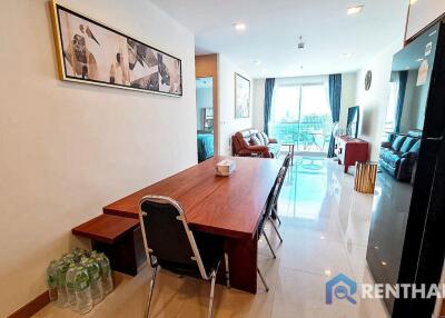 Condo in Wongamat Next to the Beach for Sale!