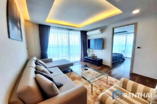 The Peak Towers Condominium on Pratumnak hill 2 bedroom 92 sq.m. Sea view