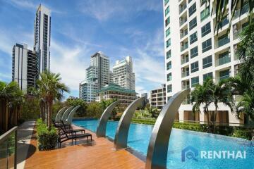 The Peak Towers Condominium on Pratumnak hill 2 bedroom 92 sq.m. Sea view