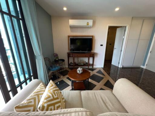 2 Bedrooms Condo In Espana Resort Pattaya For Sale