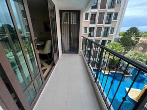 2 Bedrooms Condo In Espana Resort Pattaya For Sale