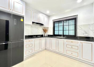 Luxury 2 Storey Villa In Soi Siam Country Club For Sale