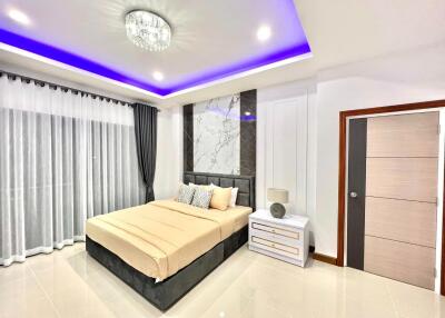 Luxury 2 Storey Villa In Soi Siam Country Club For Sale