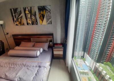 Life Asoke-Rama 9 Fully-Furnished Studio Condo for Rent