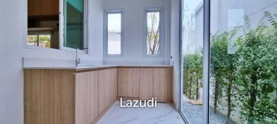 3 Bedrooms 4 Bathrooms 230 SQ.M. Narita Villa