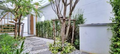 3 Bedrooms 4 Bathrooms 230 SQ.M. Narita Villa