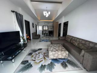 House In Baan Dusit Garden Pattaya For Sale